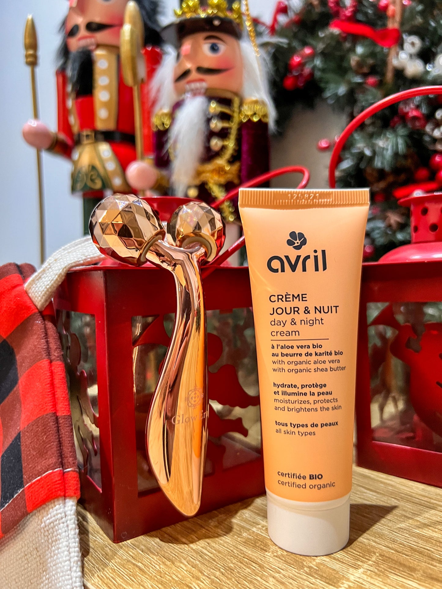 Set Lift & Massage Roller + Day & Night Face Cream